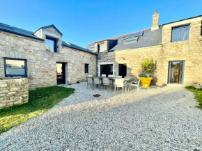 Riantec- Ti Gwenvael - Grande Maison avec Baby Foot et Terrain Clos